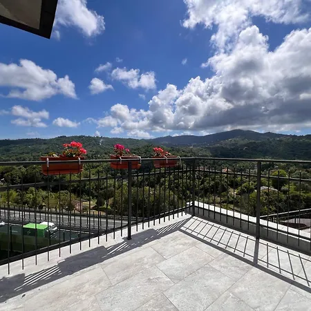 La Casa In Pietra, In Front Of Motorway, Perfect For Road Trips, With Private Parking Ραπάλο